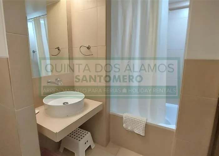 T2 Salgados דירה